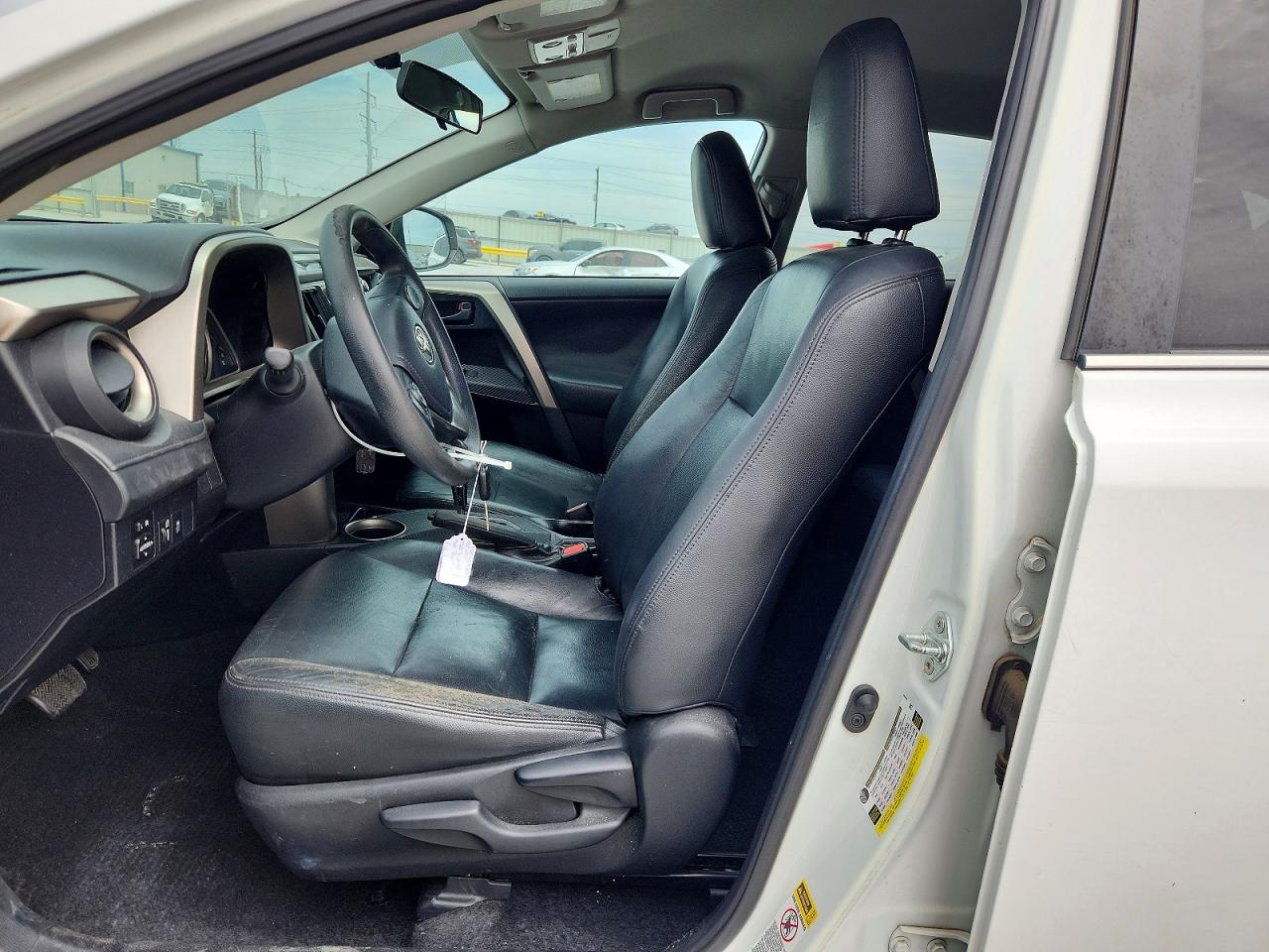 2014 TOYOTA RAV4 LE photo 13
