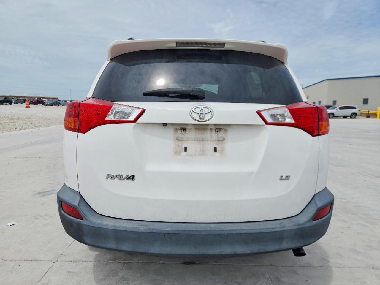 2014 TOYOTA RAV4 LE photo 11