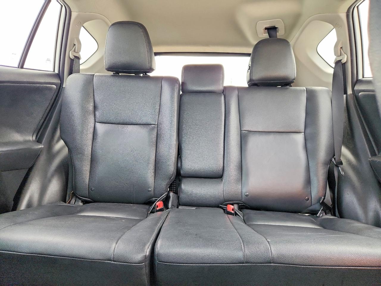 2014 TOYOTA RAV4 LE photo 19