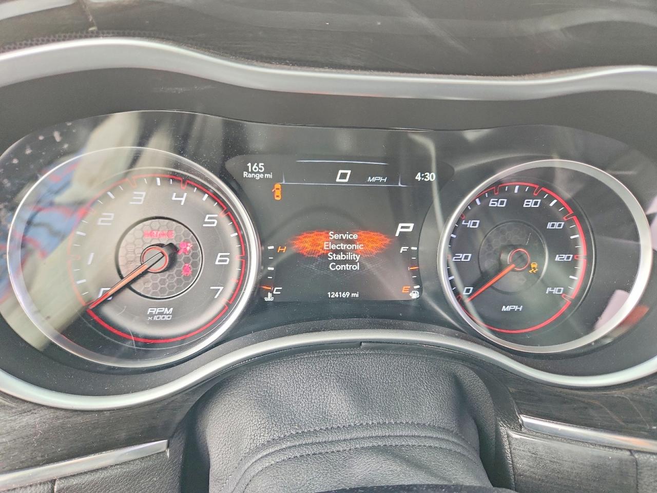 2015 DODGE CHARGER SXT photo 9