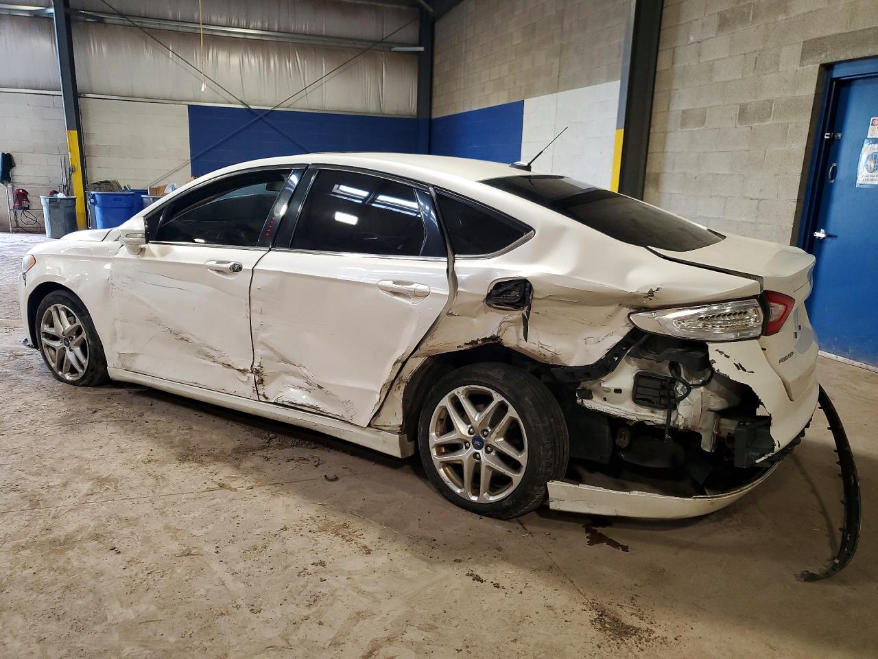 2013 FORD FUSION SE photo 3