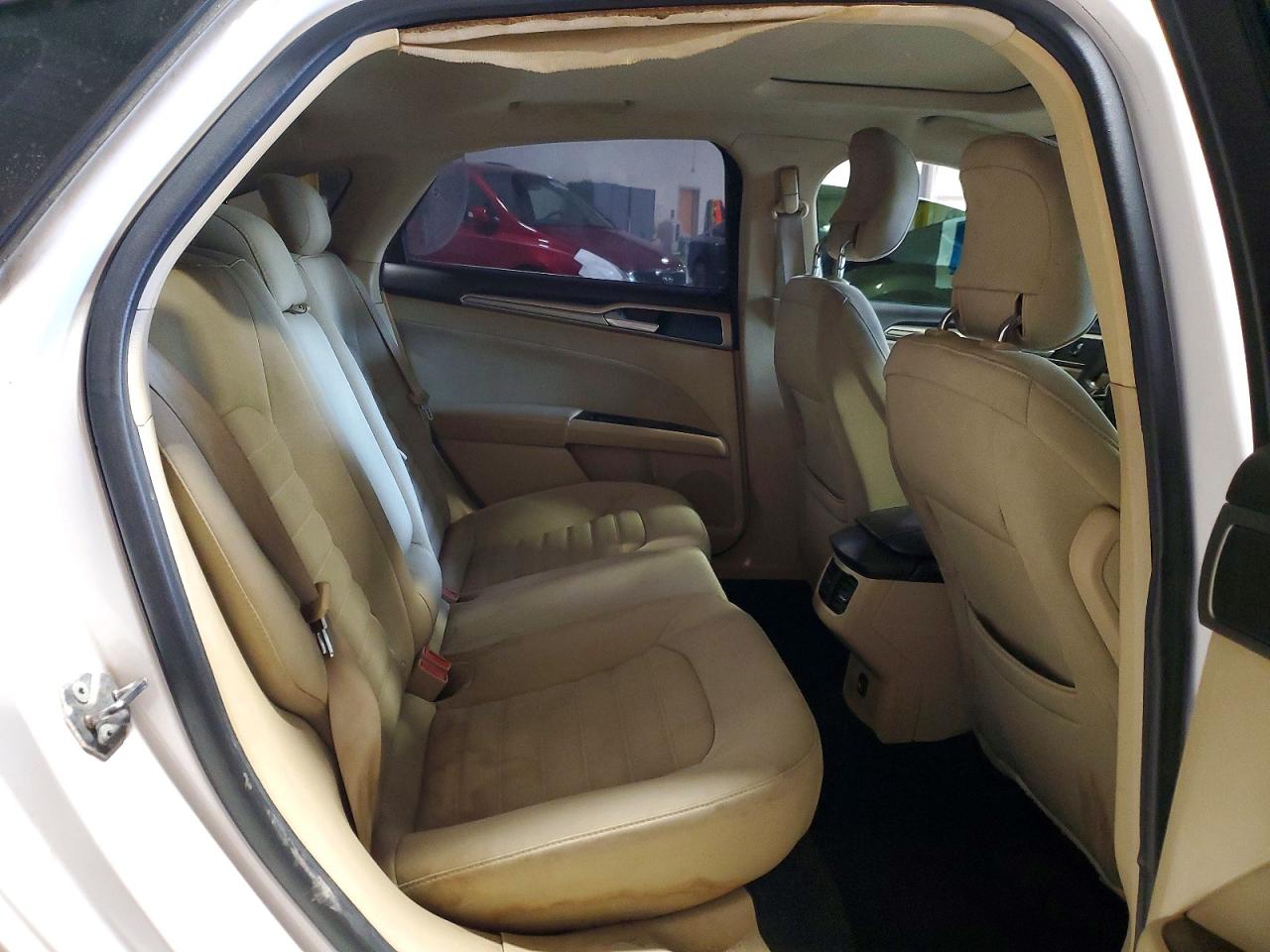 2013 FORD FUSION SE photo 19