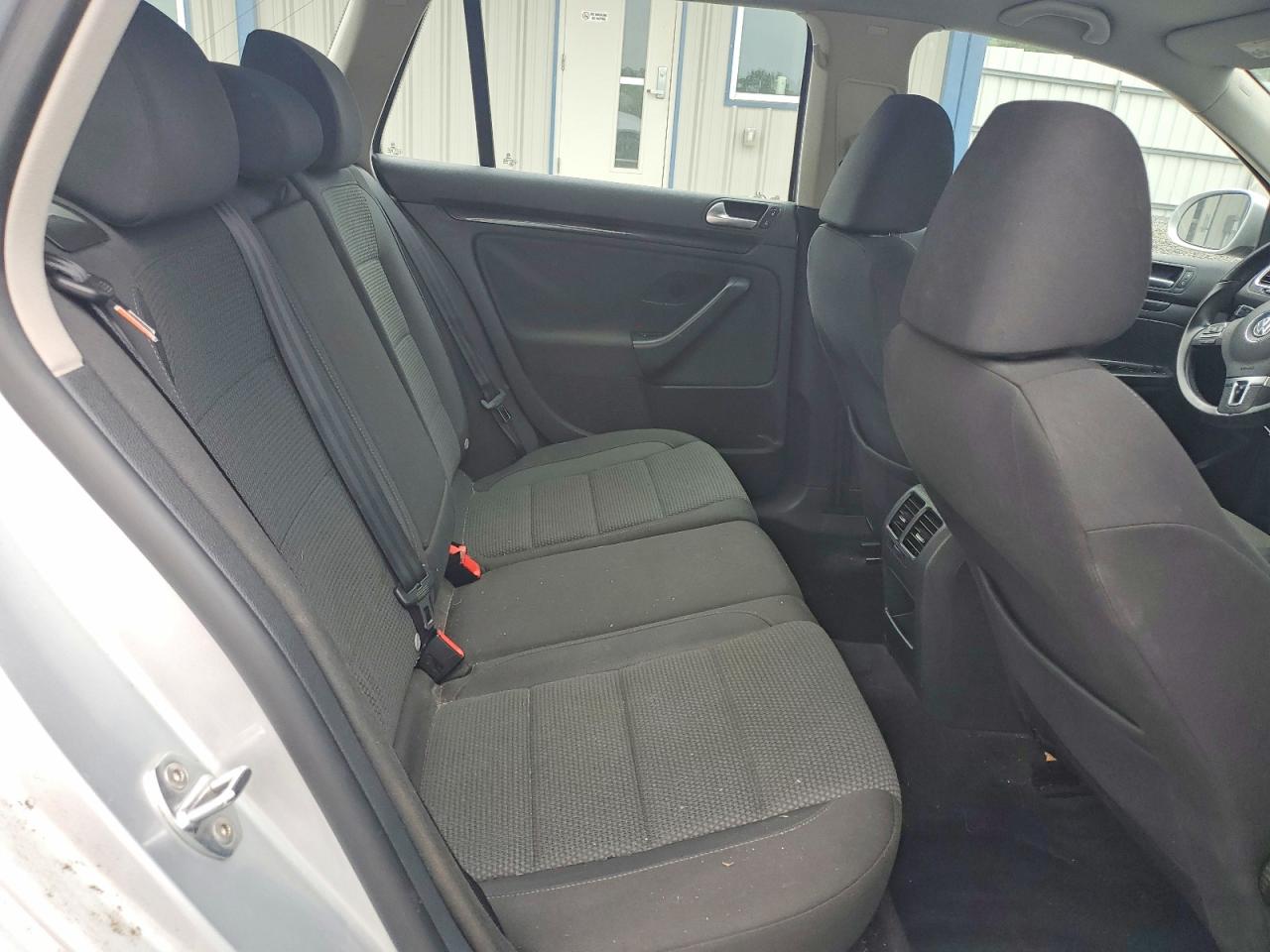 2013 VOLKSWAGEN JETTA S photo 28