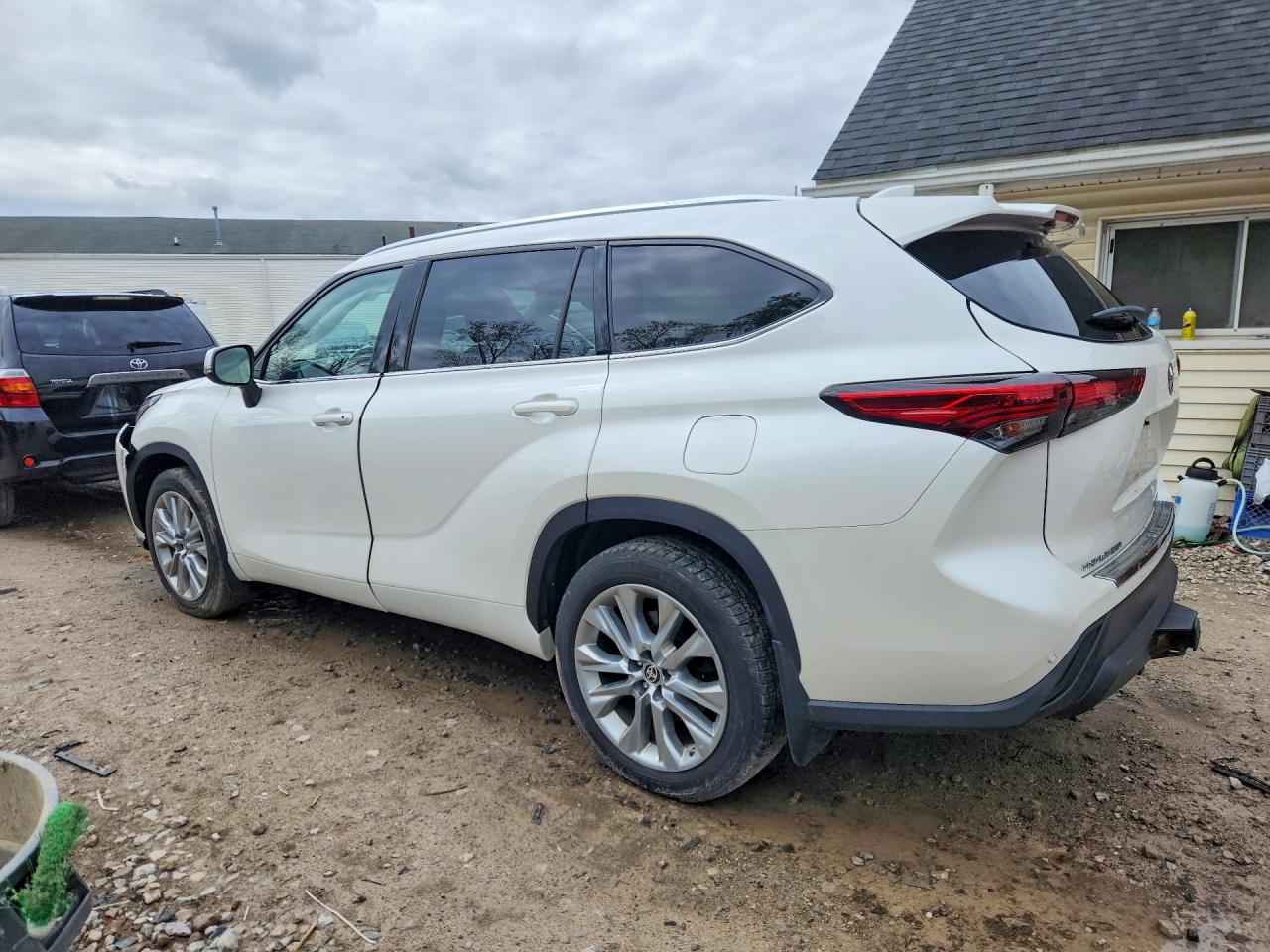 2020 TOYOTA HIGHLANDER LIMITED photo 3