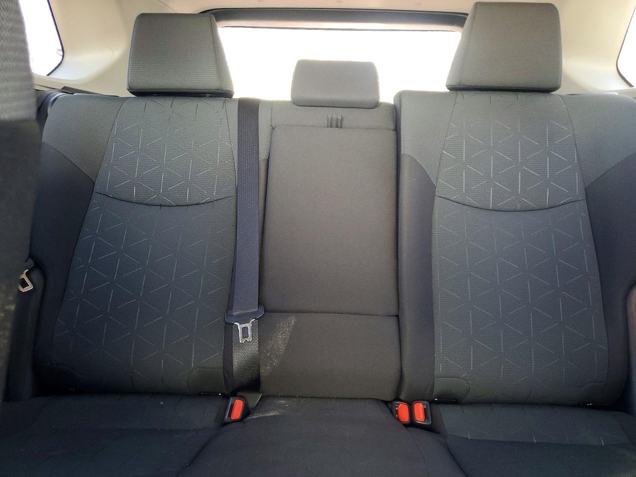 2025 TOYOTA RAV4 LE photo 28
