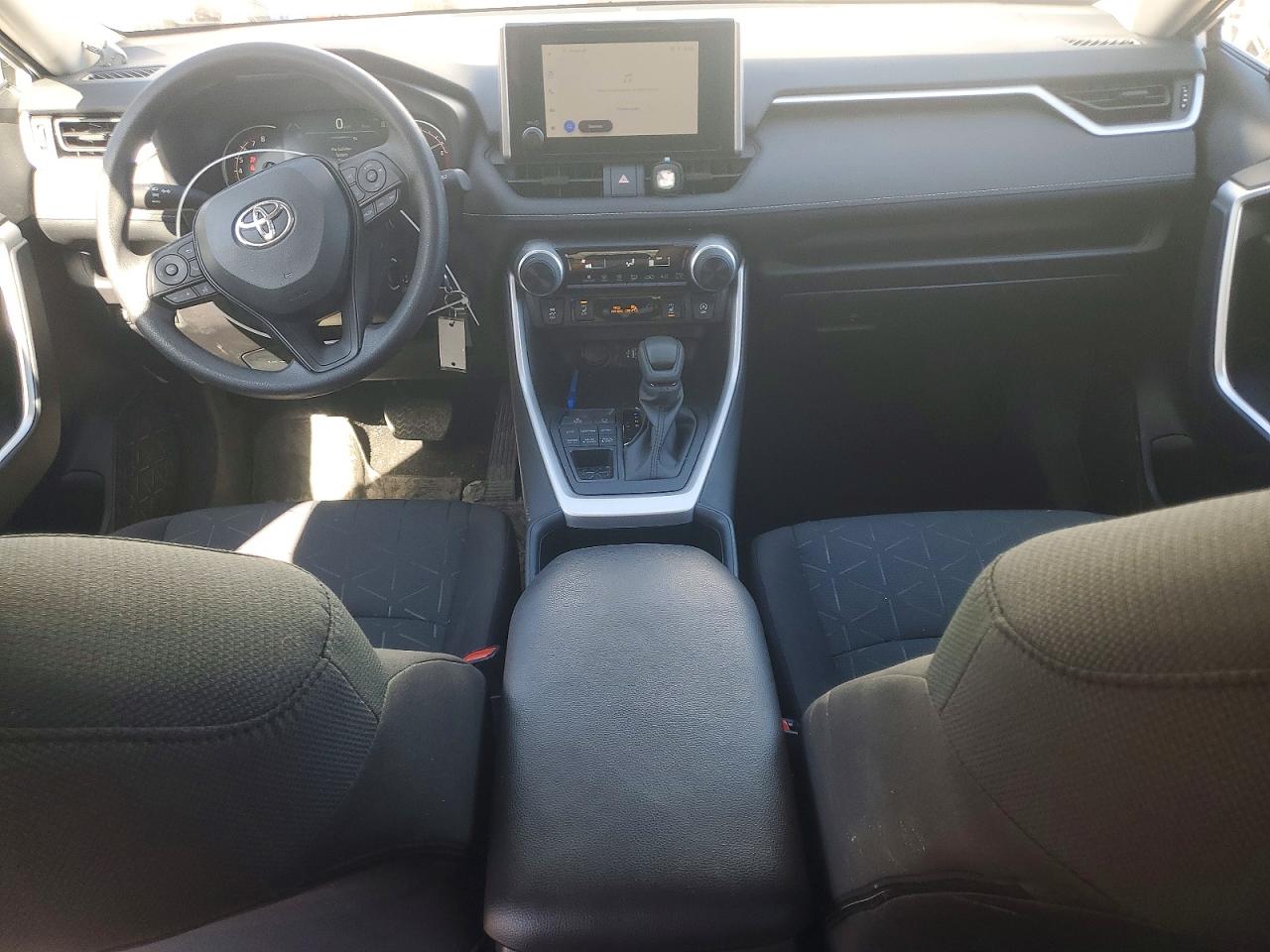 2025 TOYOTA RAV4 LE photo 22