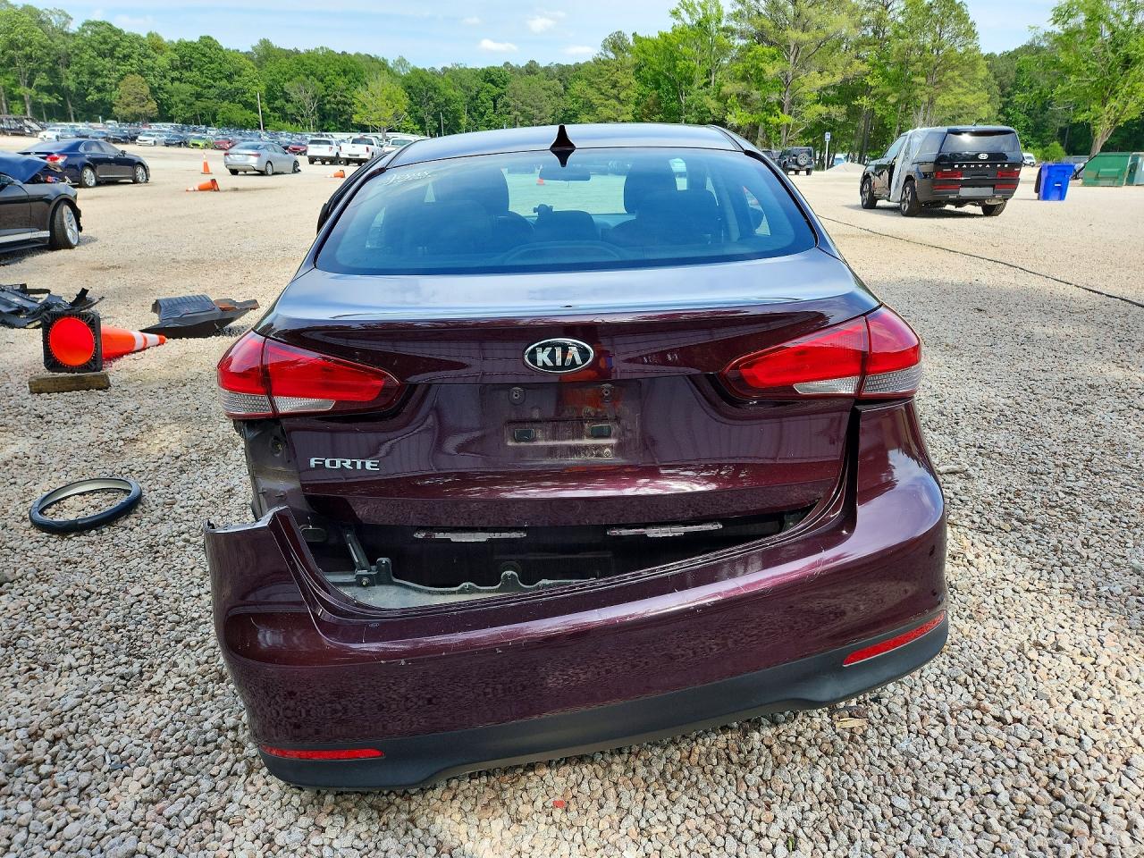 2018 KIA FORTE photo 11