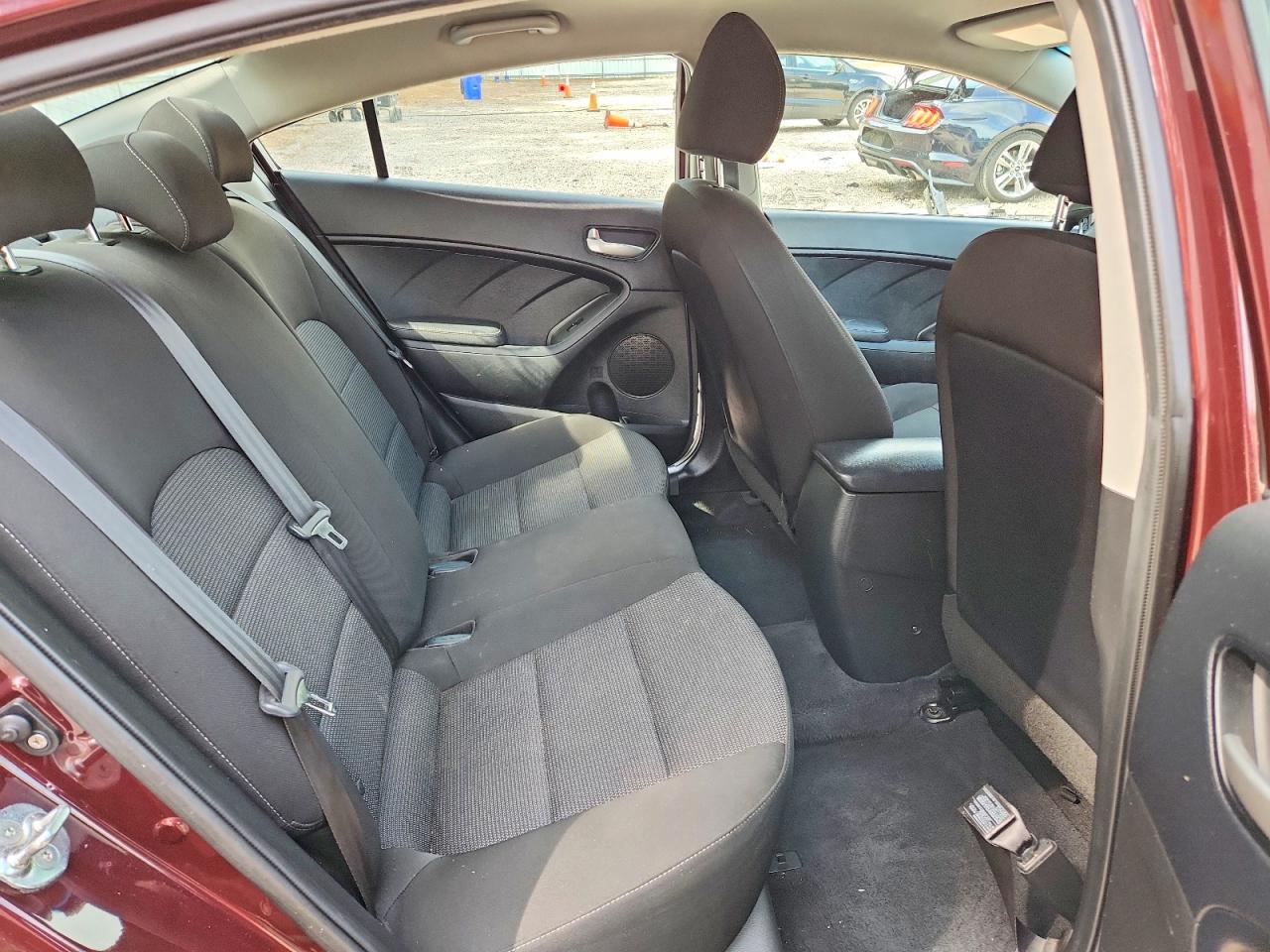 2018 KIA FORTE photo 19