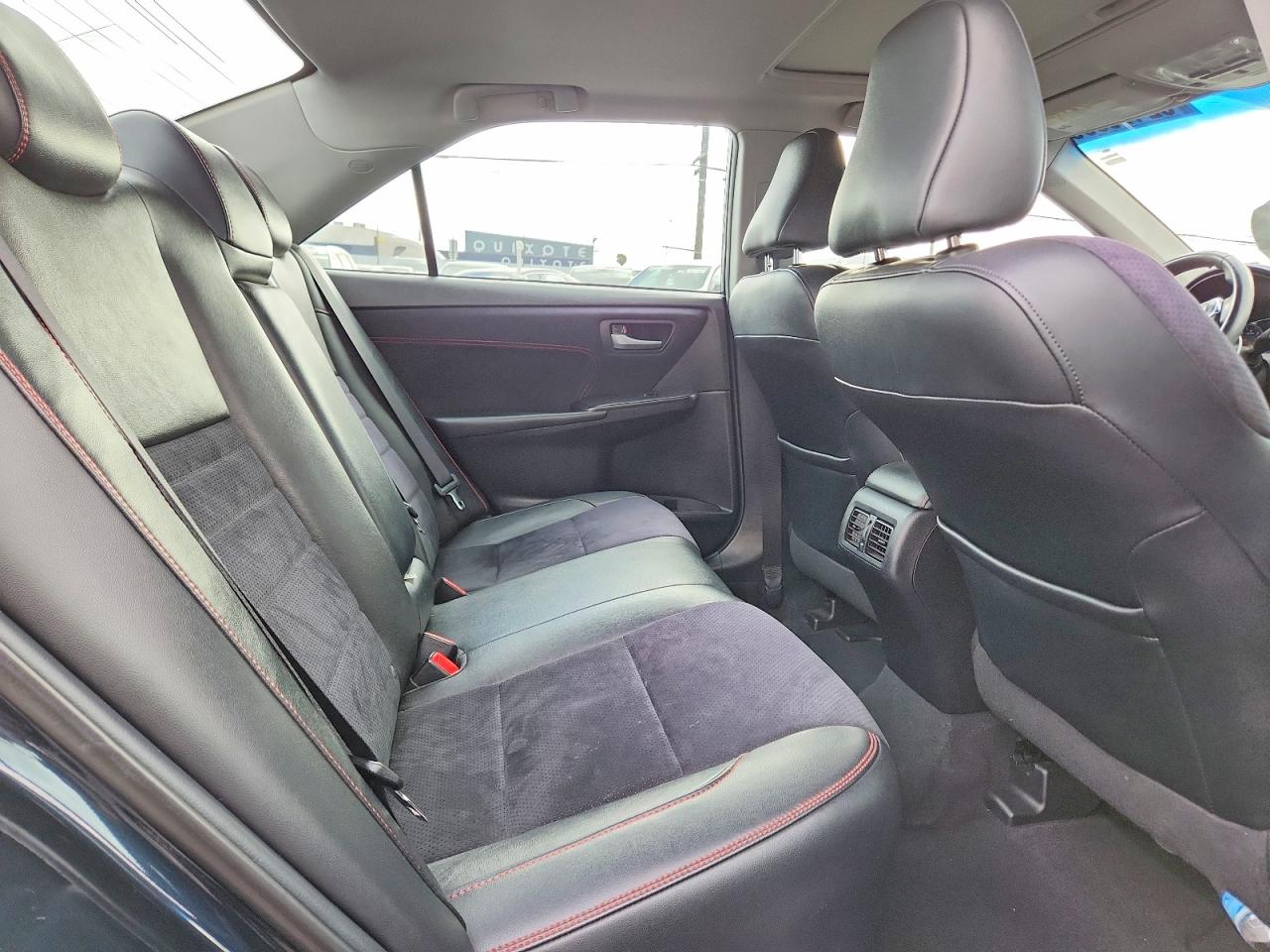 2015 TOYOTA CAMRY XSE V6 photo 19
