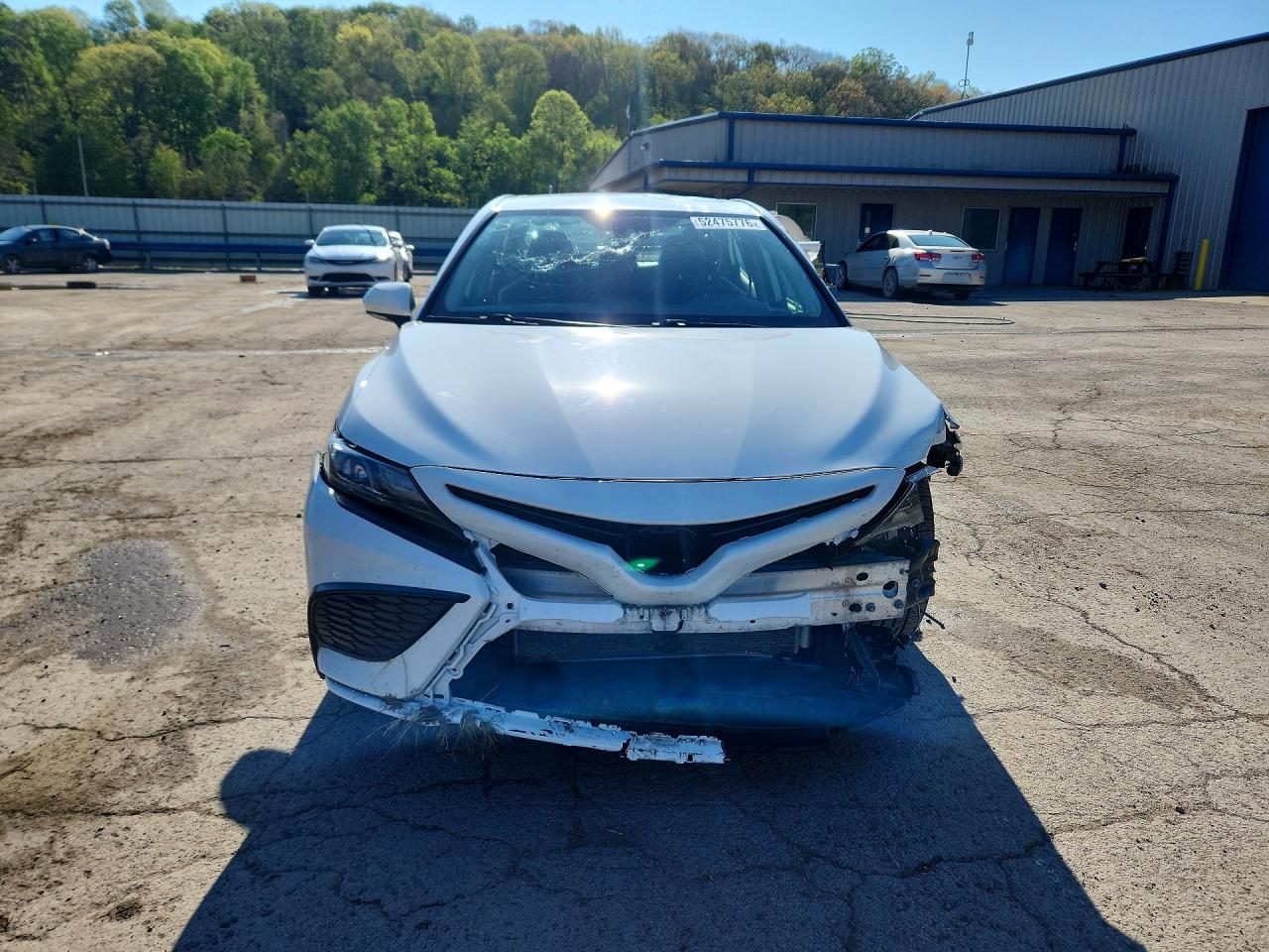 2022 TOYOTA CAMRY SE photo 13