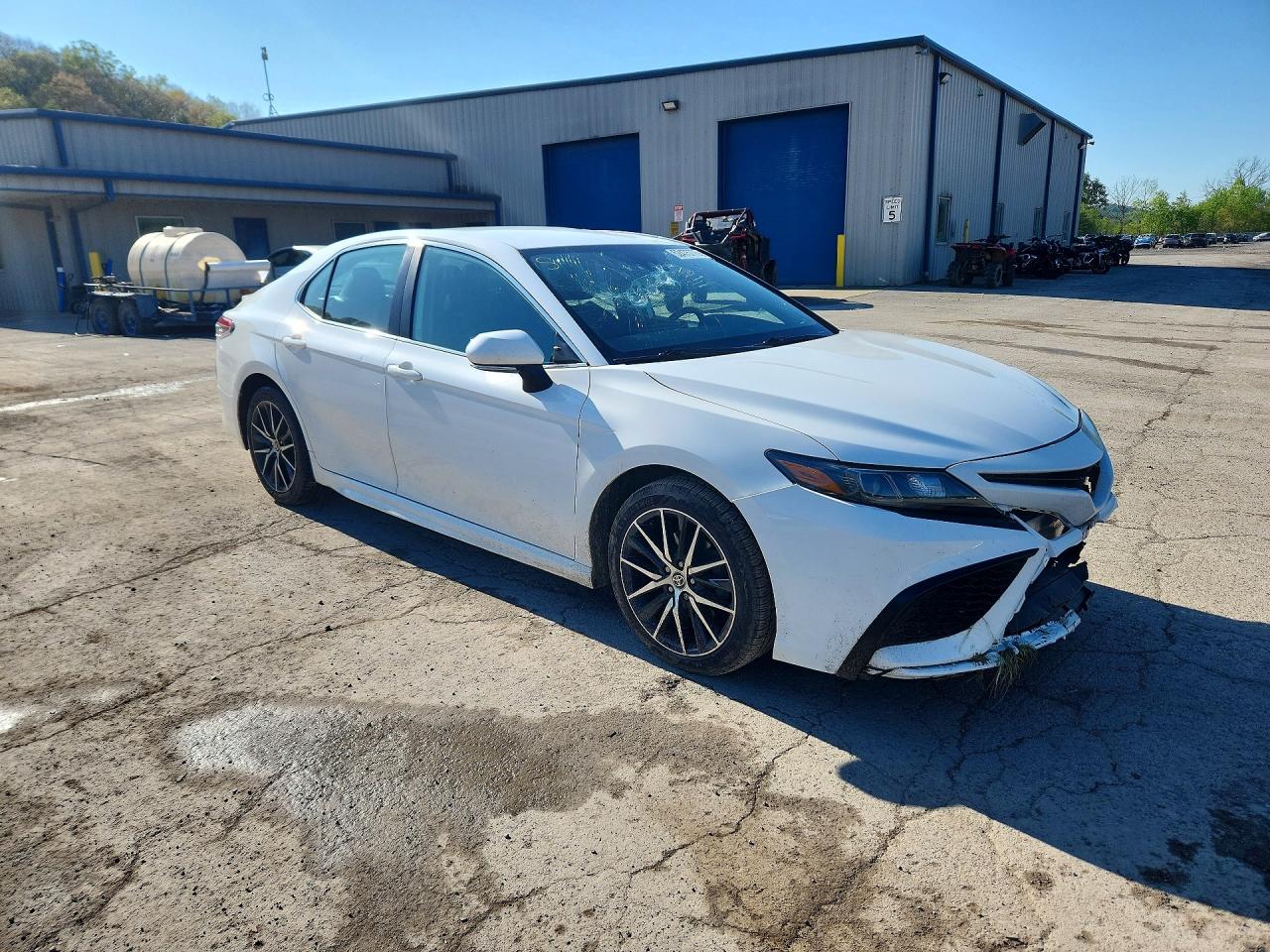 2022 TOYOTA CAMRY SE photo 10