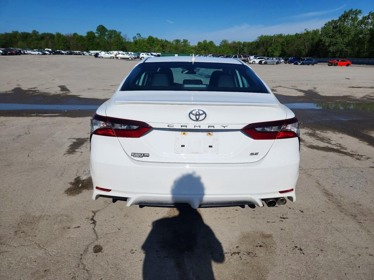 2022 TOYOTA CAMRY SE photo 16