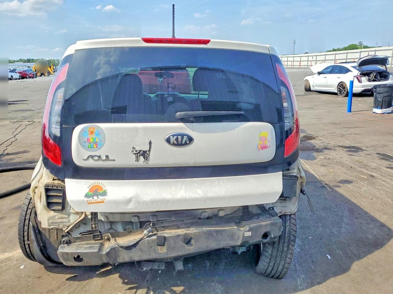 2016 KIA SOUL BASE photo 16