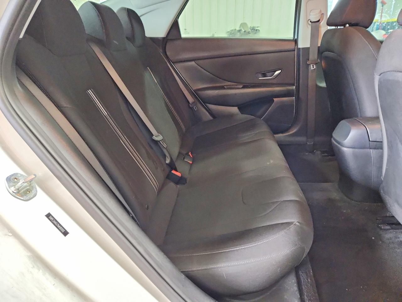 2021 HYUNDAI ELANTRA SEL photo 10