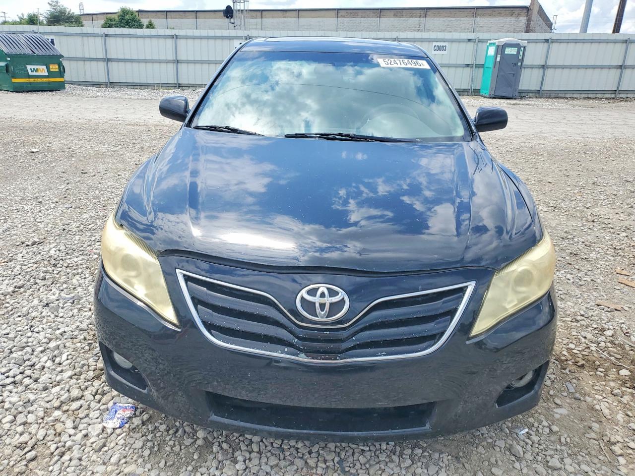 2011 TOYOTA CAMRY SE photo 9