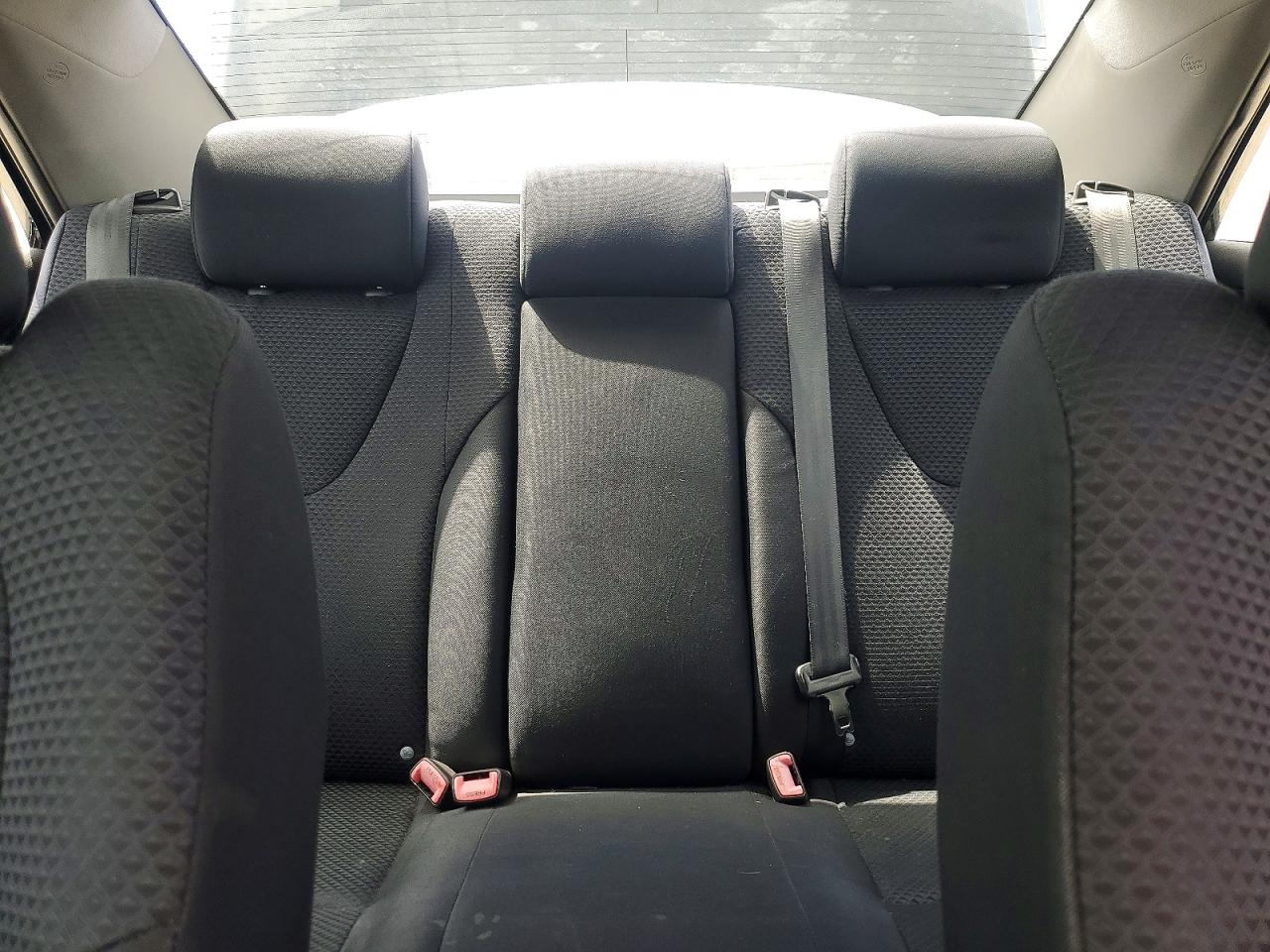 2011 TOYOTA CAMRY SE photo 19