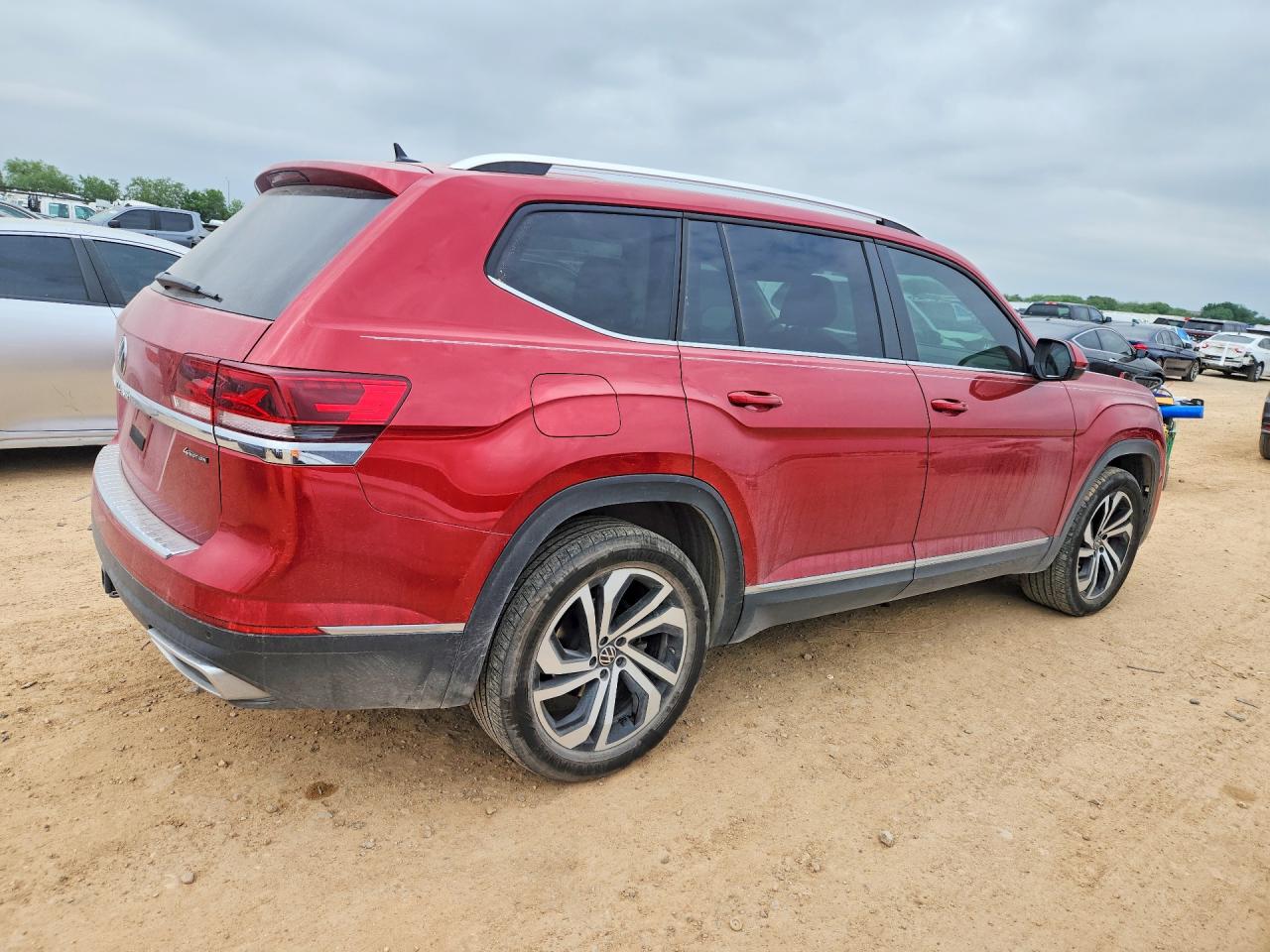 2023 VOLKSWAGEN ATLAS SEL photo 5