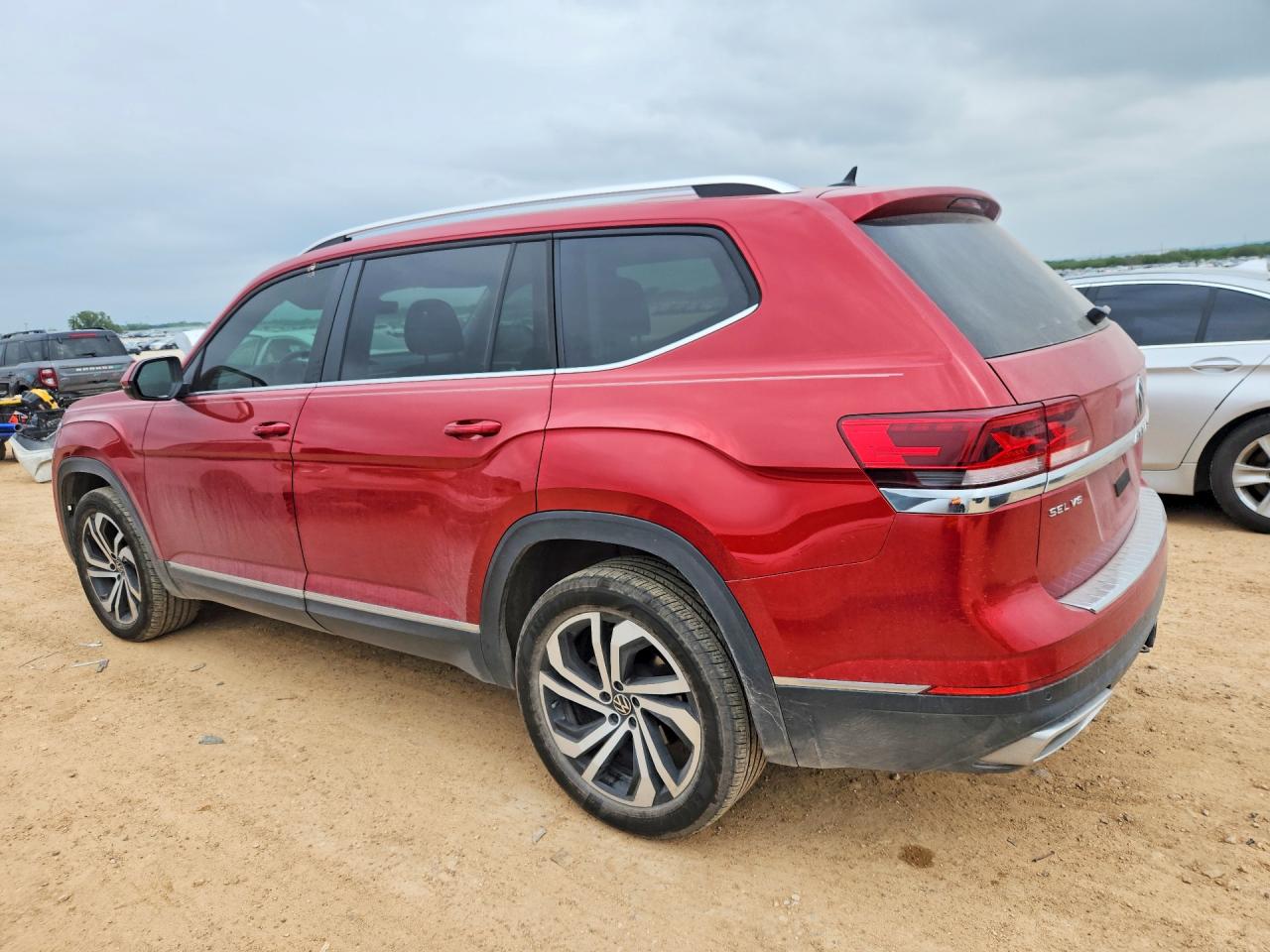 2023 VOLKSWAGEN ATLAS SEL photo 3
