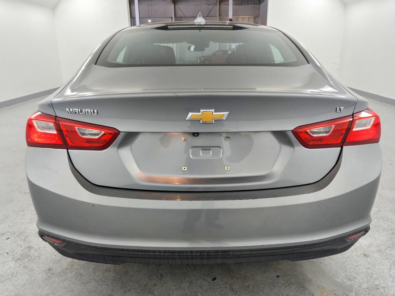 2023 CHEVROLET MALIBU LT photo 6