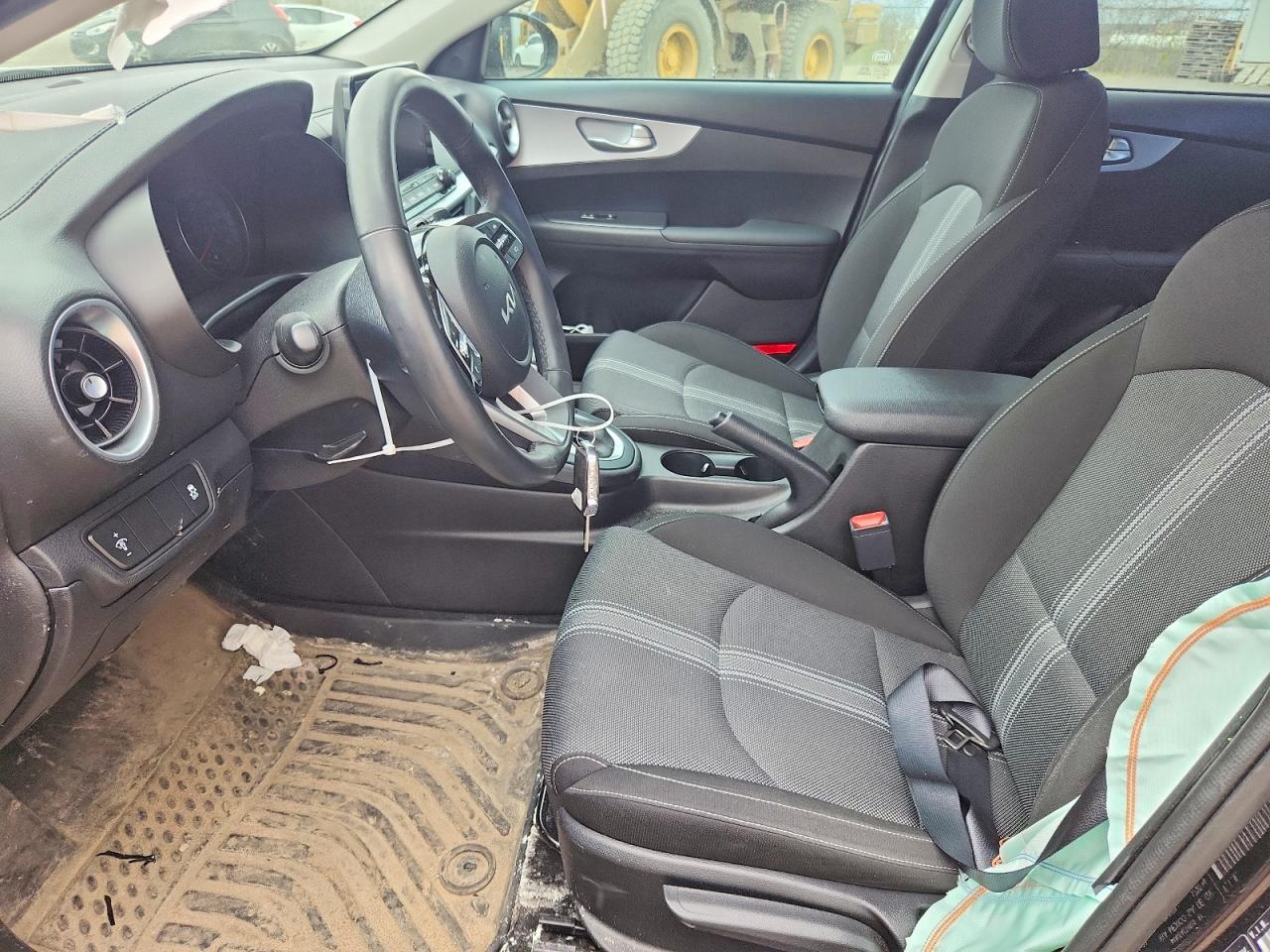 2023 KIA FORTE LX photo 19