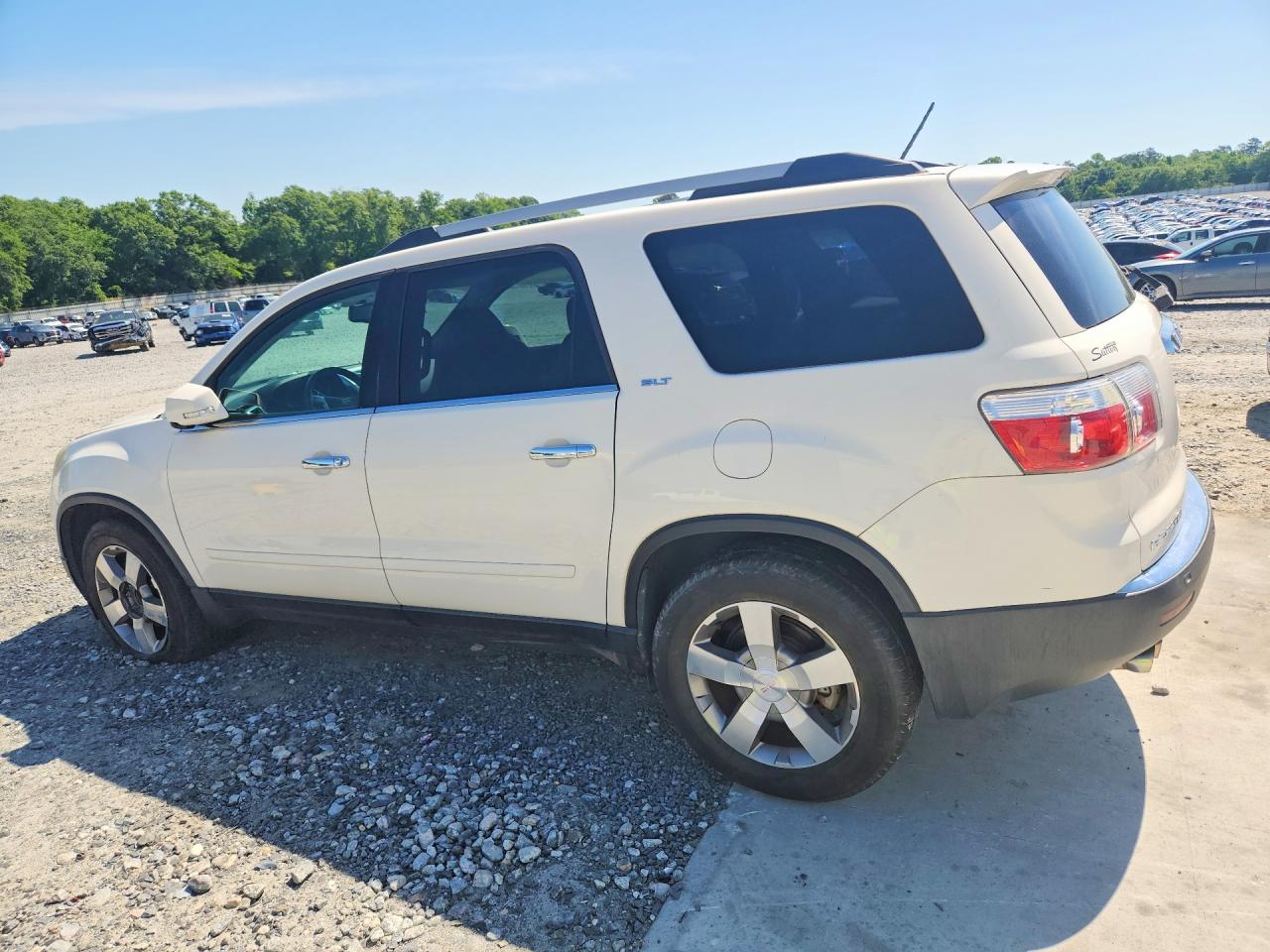 2011 GMC ACADIA SLT-1 photo 2