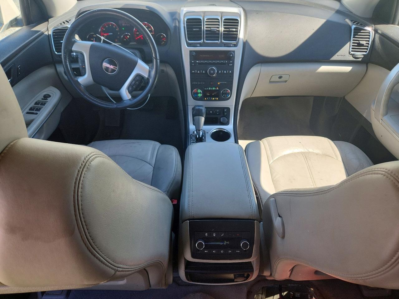 2011 GMC ACADIA SLT-1 photo 8