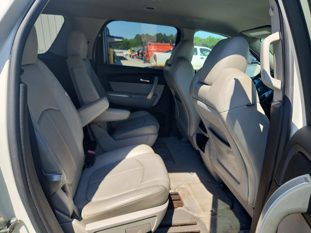 2011 GMC ACADIA SLT-1 photo 11