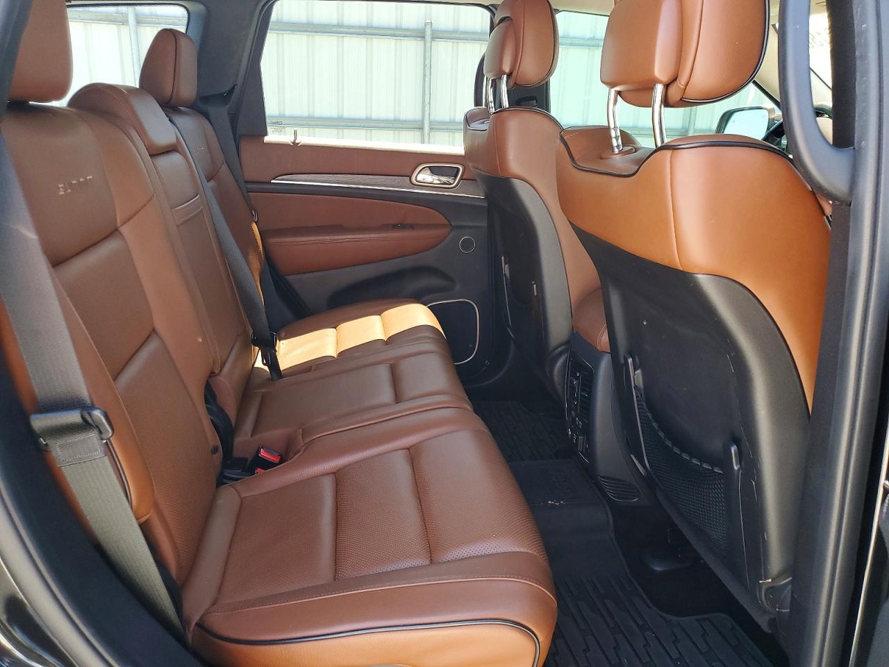 2016 JEEP GRAND CHEROKEE SUMMIT photo 21