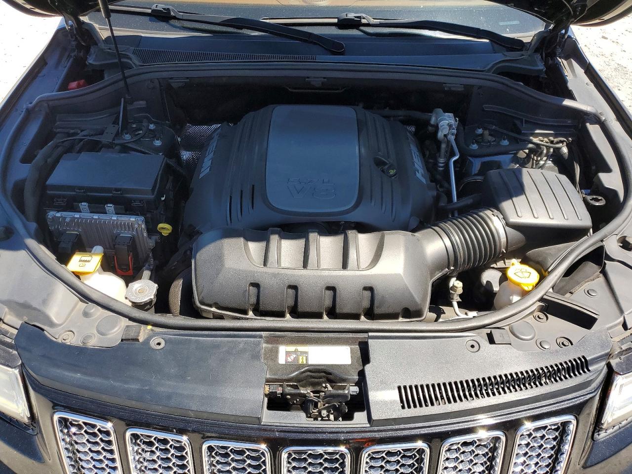 2016 JEEP GRAND CHEROKEE SUMMIT photo 23