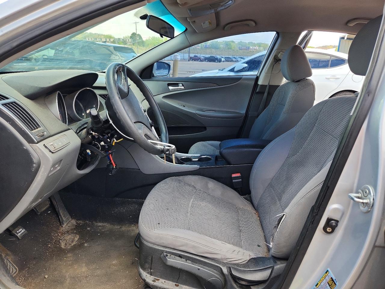 2011 HYUNDAI SONATA GLS photo 13