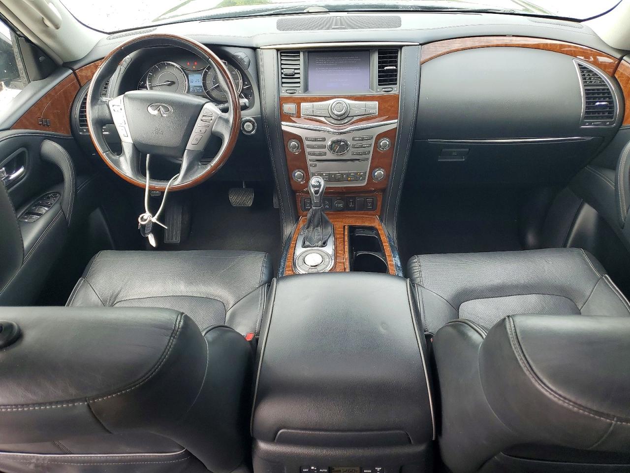 2019 INFINITI QX80 LUXE photo 15