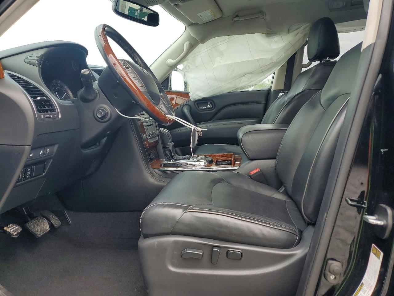 2019 INFINITI QX80 LUXE photo 13