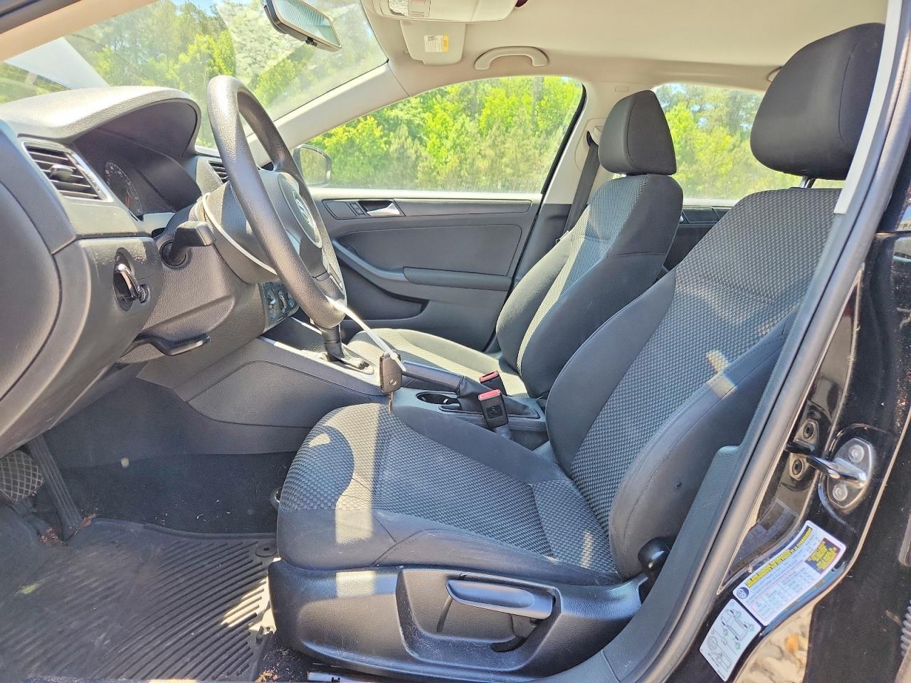 2012 VOLKSWAGEN JETTA BASE photo 13