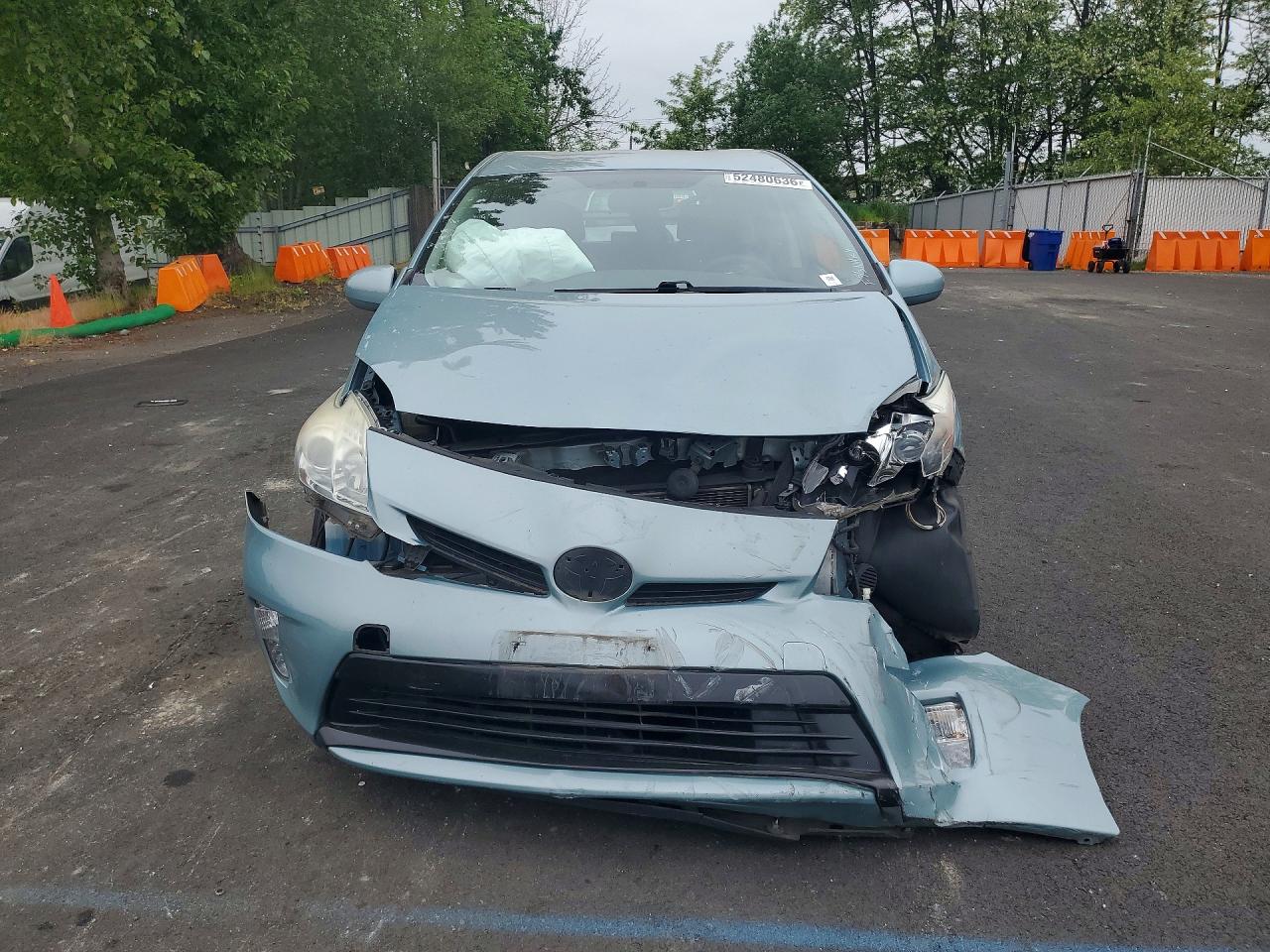 2013 TOYOTA PRIUS THREE photo 9
