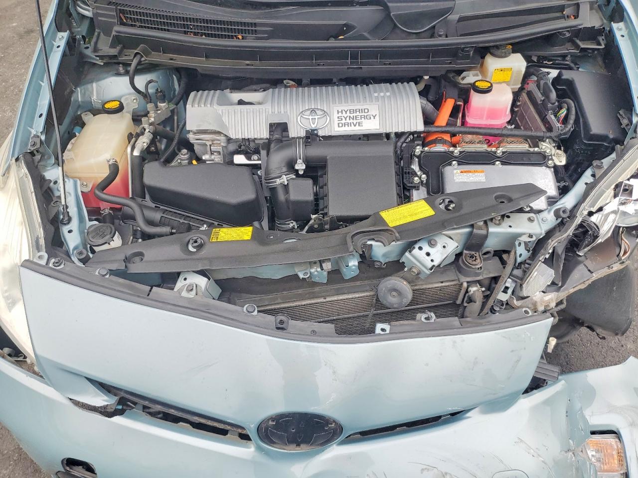 2013 TOYOTA PRIUS THREE photo 21