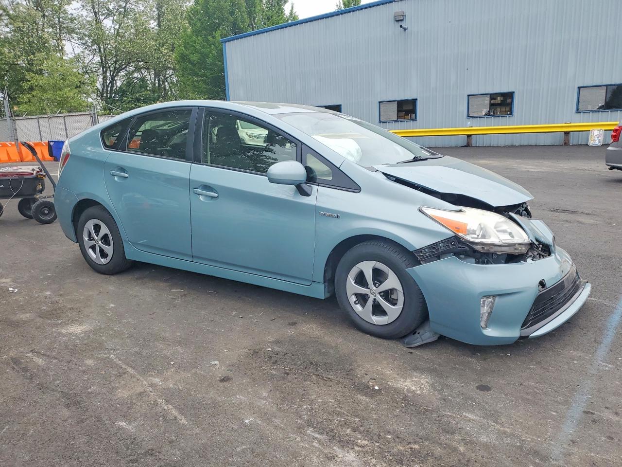 2013 TOYOTA PRIUS THREE photo 7