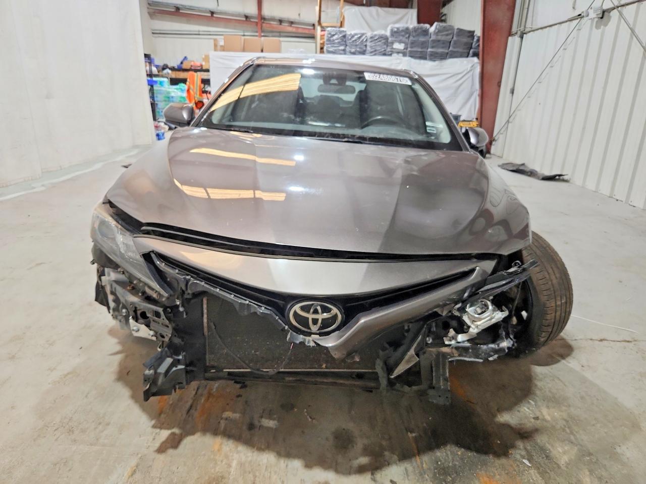 2021 TOYOTA CAMRY SE photo 9