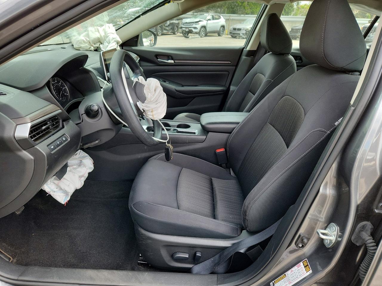 2025 NISSAN ALTIMA SV photo 19