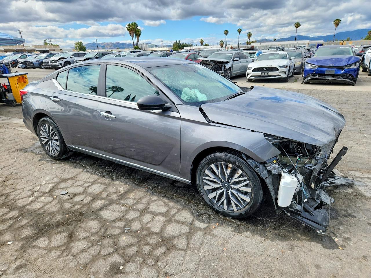 2025 NISSAN ALTIMA SV photo 10