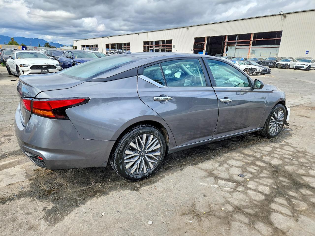 2025 NISSAN ALTIMA SV photo 7