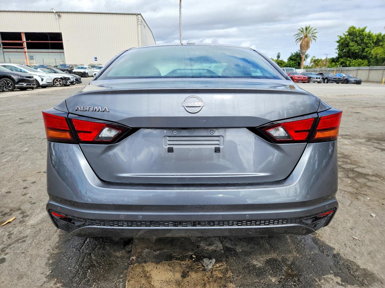 2025 NISSAN ALTIMA SV photo 16