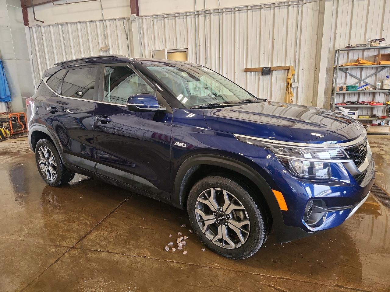 2023 KIA SELTOS EX photo 7