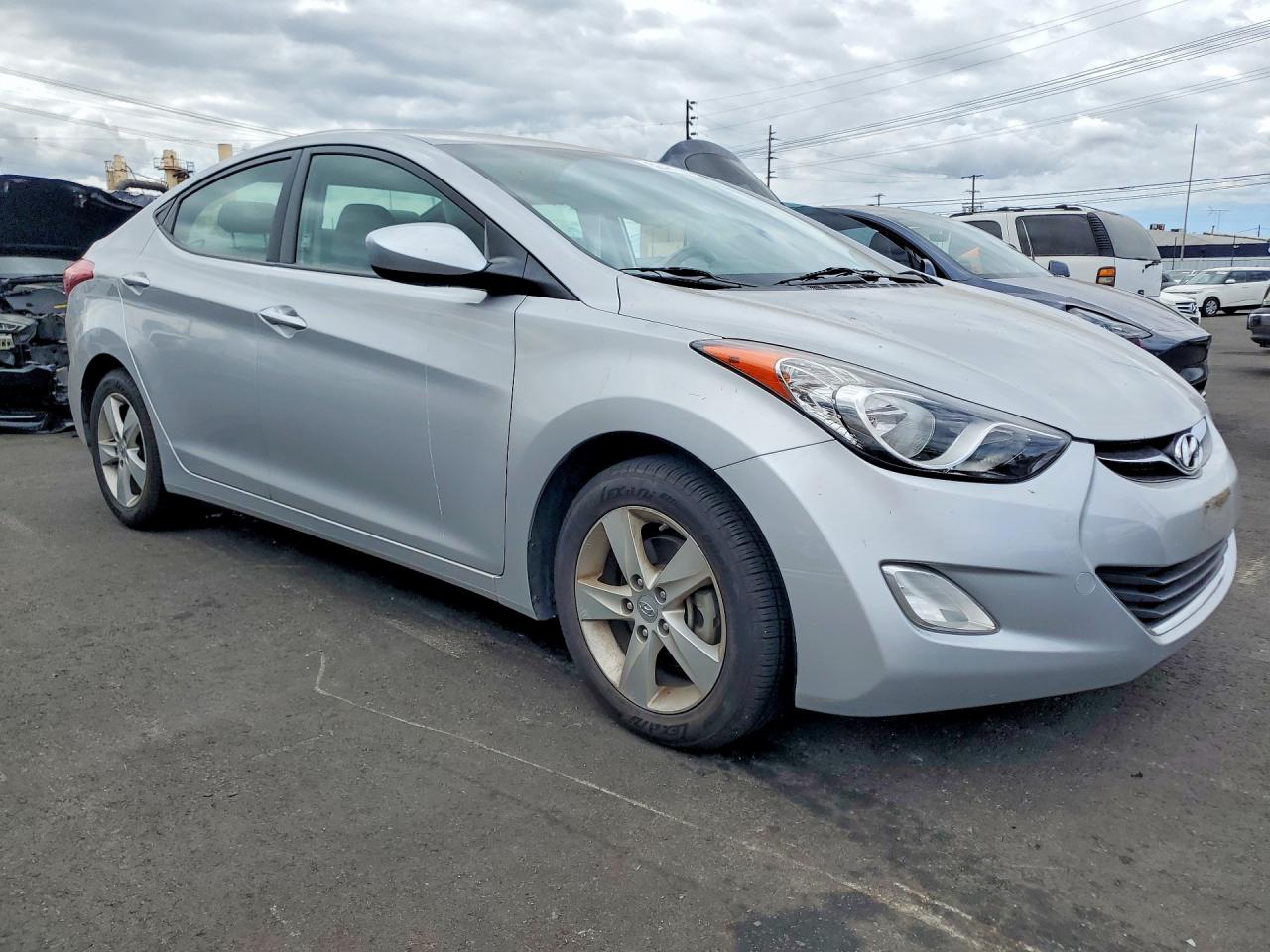 2013 HYUNDAI ELANTRA GLS photo 7
