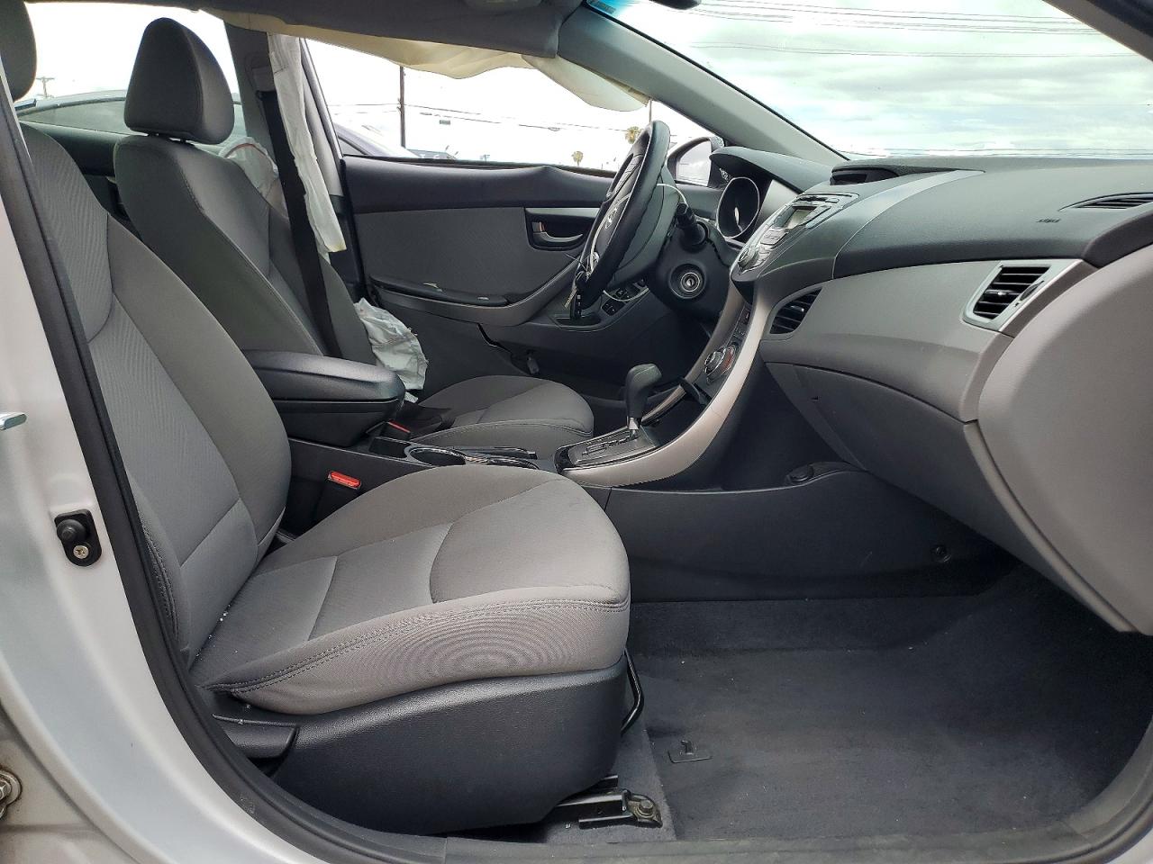 2013 HYUNDAI ELANTRA GLS photo 13