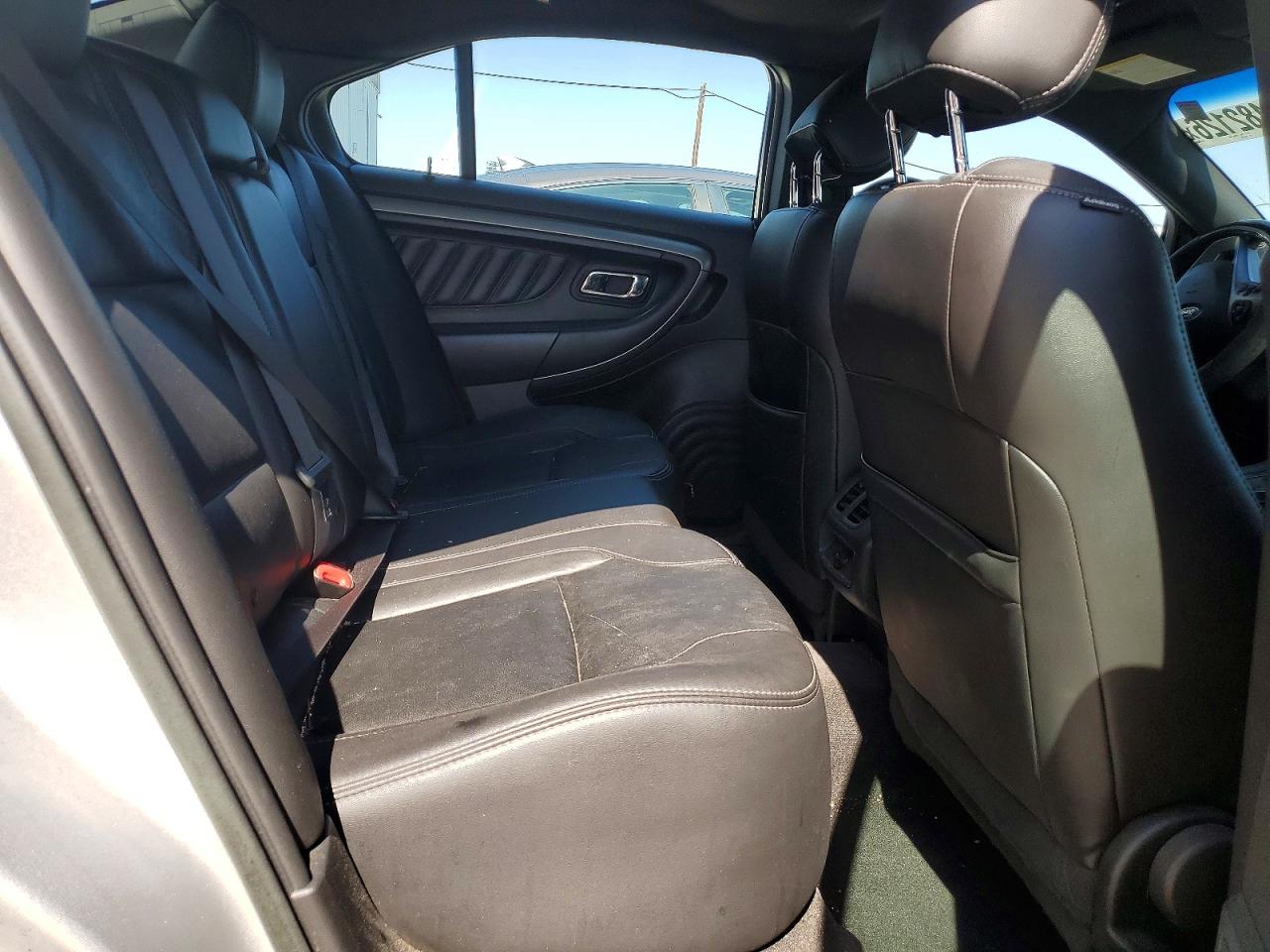 2015 FORD TAURUS SEL photo 19
