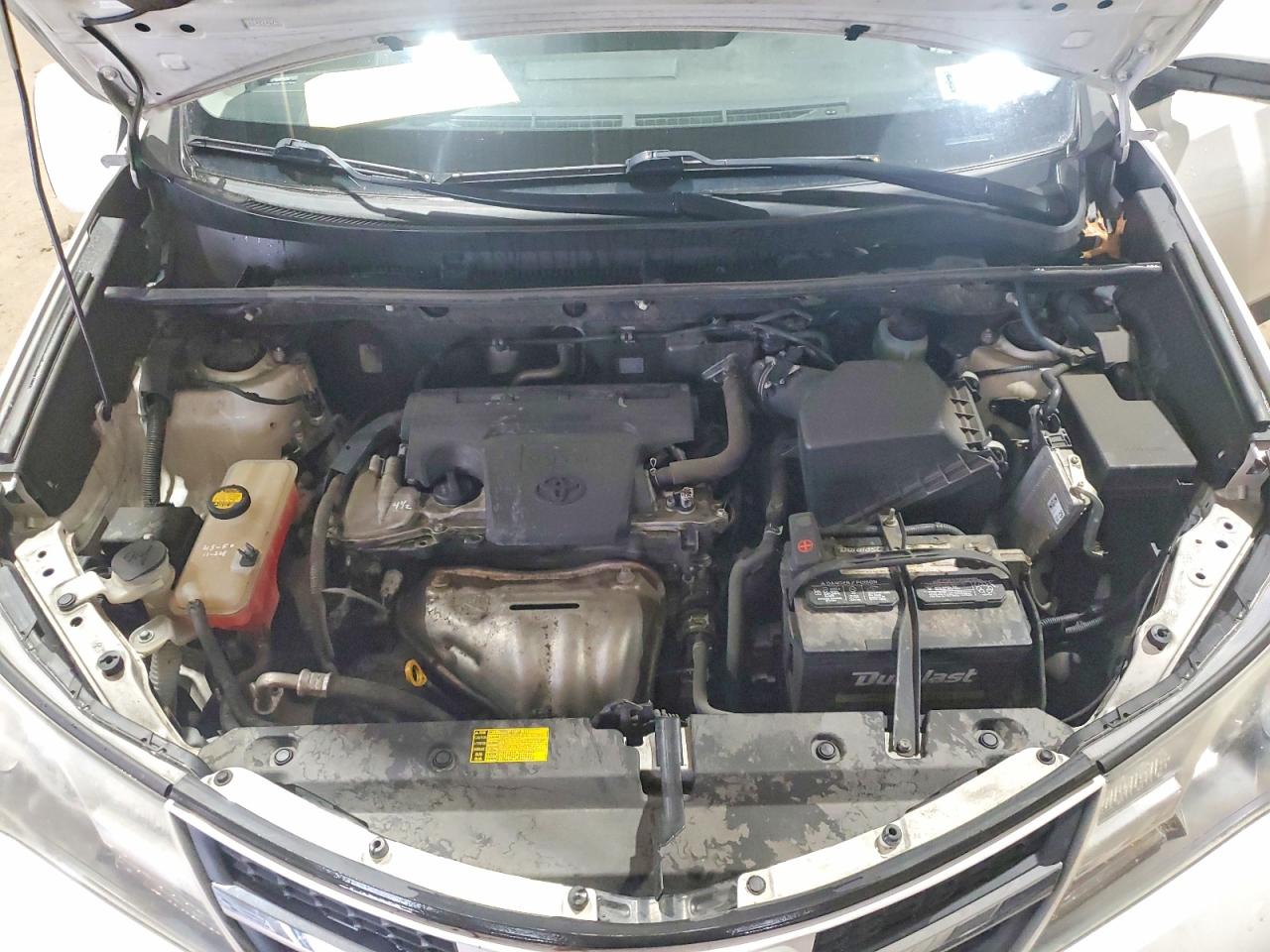 2013 TOYOTA RAV4 XLE photo 23