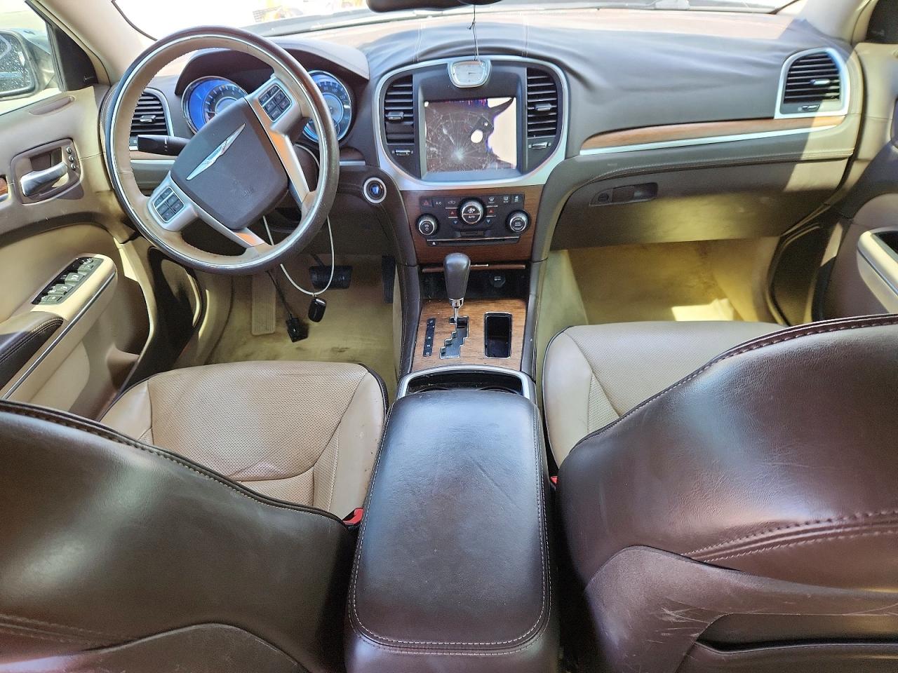2013 CHRYSLER 300C LUXURY photo 8