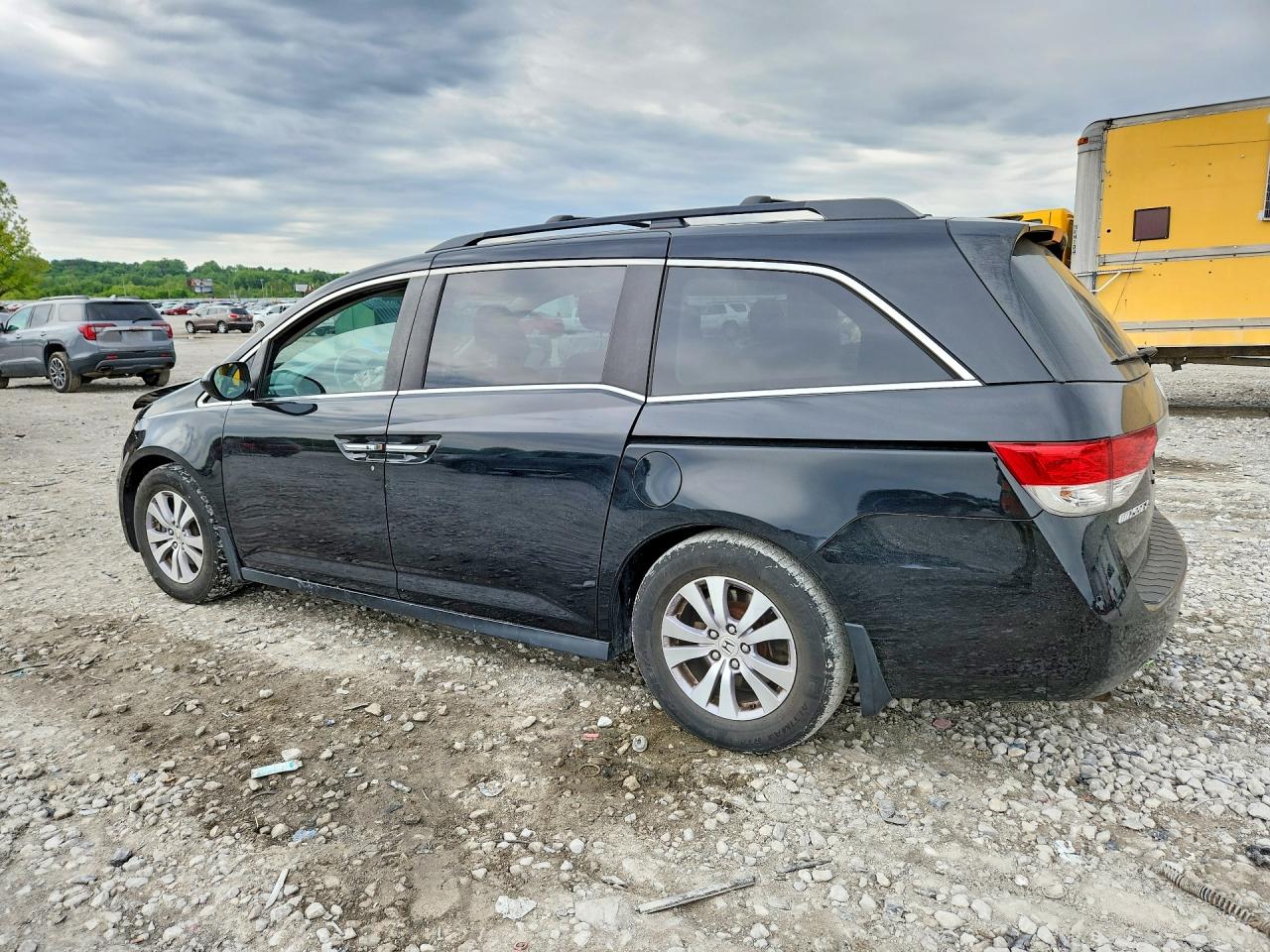 2016 HONDA ODYSSEY EXL photo 3