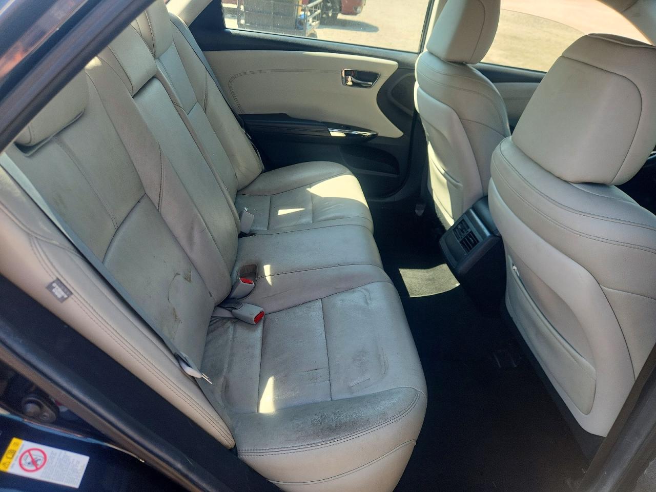 2016 TOYOTA AVALON photo 28