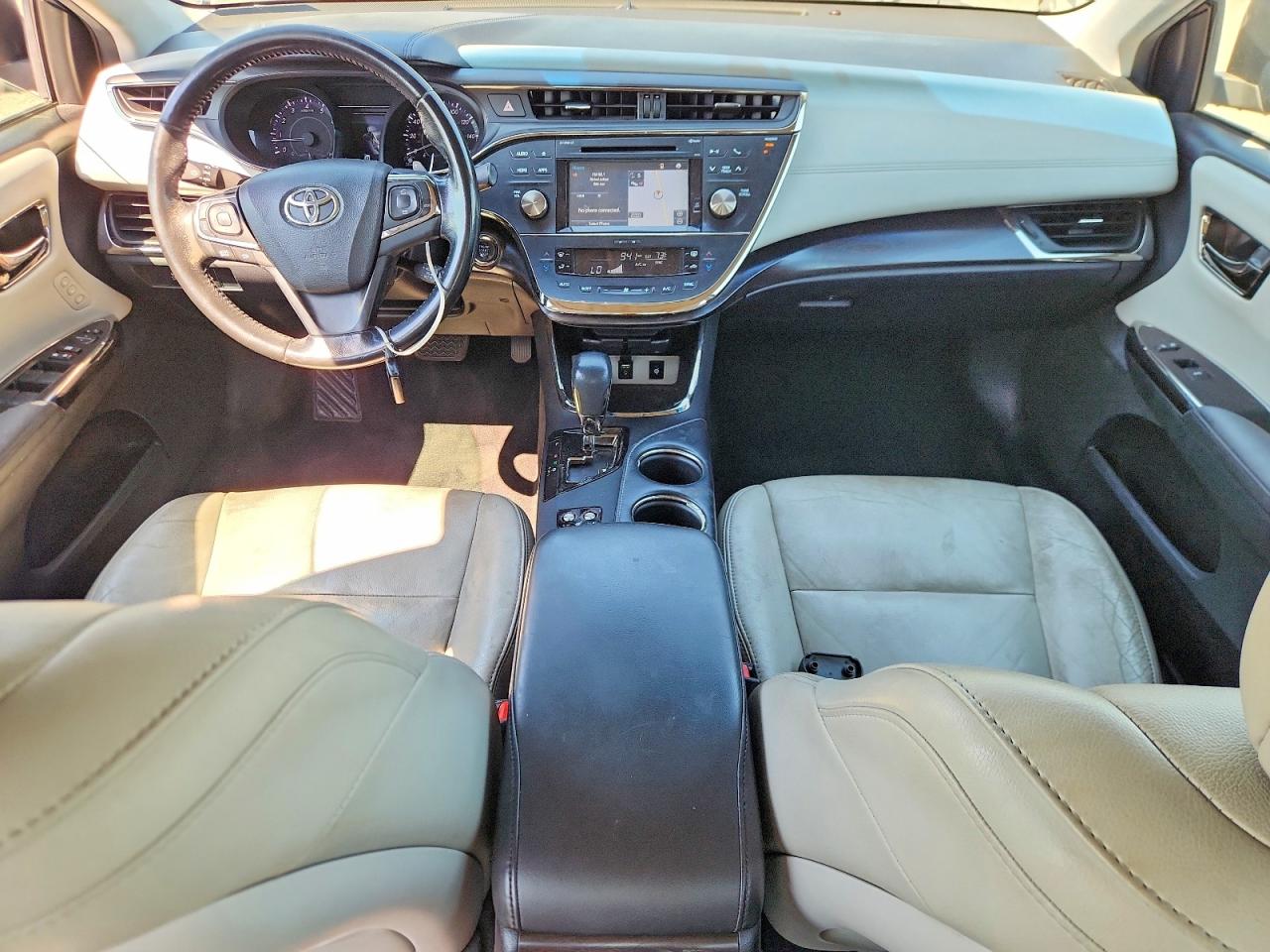 2016 TOYOTA AVALON photo 22